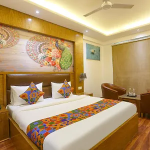 Hotel Fabhotel Prime Star 17 - Nr Yashobhoomi Convention Centre, Delhi (National Capital Territory of India)