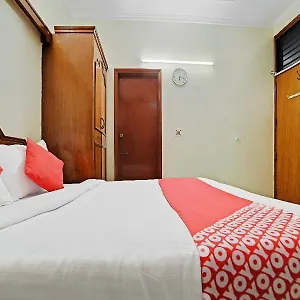 Hotel Collection O 74947 Maya Palace Mayapuri, Delhi (National Capital Territory of India)